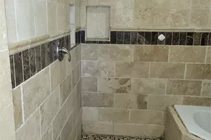 7803 Broadview Dr, Houston, TX 77061 - Photo 7