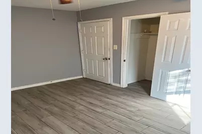 5702 Westover Street, Houston, TX 77033 - Photo 3