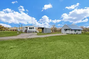 5806 S Hwy 35, Alvin, TX 77511 - Photo 35