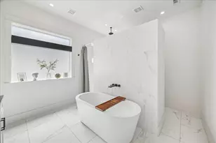 1311 Laird St, Houston, TX 77008 - Photo 25