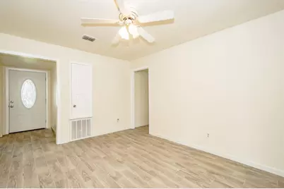 12106 Pompton Drive, Houston, TX 77089 - Photo 9