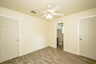 12106 Pompton Dr, Houston, TX 77089 - Photo 7