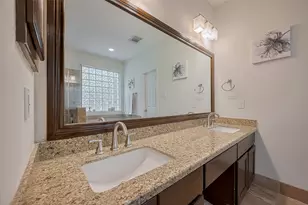7 Peaceful Canyon Ct, The Woodlands, TX 77381 - Photo 39