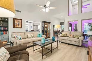 12218 Burgoyne Dr, Houston, TX 77077 - Photo 9