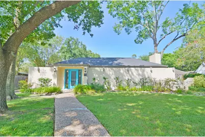 4247 Crownwood Drive, Seabrook, TX 77586 - Photo 1