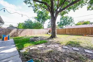 2554 Kevin Ln, Houston, TX 77043 - Photo 7