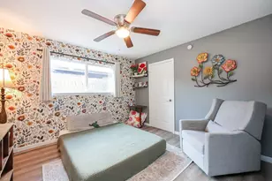 2554 Kevin Ln, Houston, TX 77043 - Photo 17