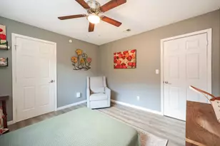 2554 Kevin Ln, Houston, TX 77043 - Photo 43