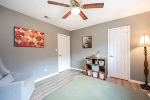 2554 Kevin Ln, Houston, TX 77043 - Photo 19
