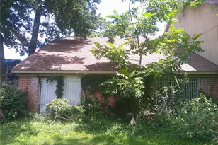 12435 W Village Dr, Houston, TX 77039 - Photo 7