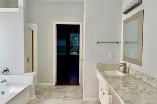 11406 Lakewood Cove, Houston, TX 77070 - Photo 13