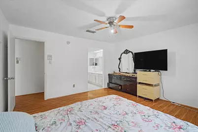 13090 Clarewood Drive, Houston, TX 77072 - Photo 19