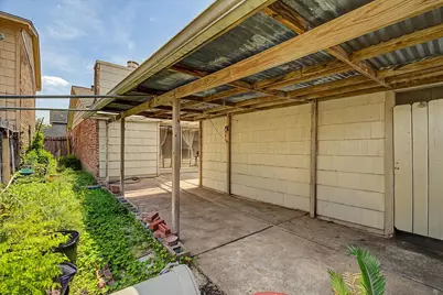 13090 Clarewood Drive, Houston, TX 77072 - Photo 27