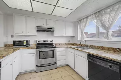 13090 Clarewood Drive, Houston, TX 77072 - Photo 17