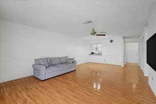 13090 Clarewood Dr, Houston, TX 77072 - Photo 9