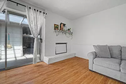 13090 Clarewood Drive, Houston, TX 77072 - Photo 11