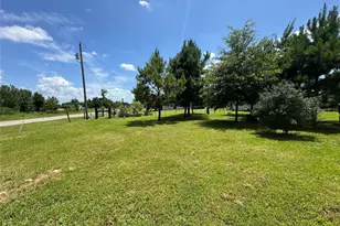 846 County Rd 3565, Cleveland, TX 77327 - Photo 17