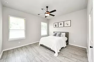 2114 Garden Arbor Ln, Tomball, TX 77375 - Photo 11