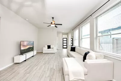 2114 Garden Arbor Lane, Tomball, TX 77375 - Photo 5