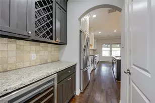 1713 Reverse St, Houston, TX 77055 - Photo 7