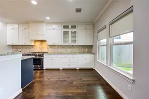 1713 Reverse St, Houston, TX 77055 - Photo 17