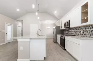 14130 Cashel Forest Dr, Houston, TX 77069 - Photo 11
