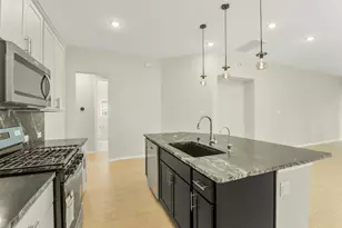 229 Trapper Creek Dr, Conroe, TX 77304 - Photo 11