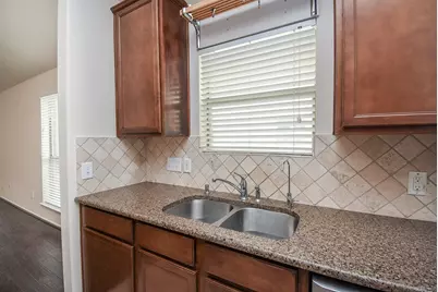 13014 Southern Creek Drive, Pearland, TX 77584 - Photo 9