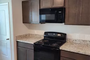 3216 Moore Ave, Bay City, TX 77414 - Photo 9