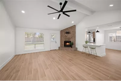 303 Knoll Forest Drive, League City, TX 77573 - Photo 5