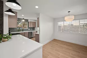 303 Knoll Forest Dr, League City, TX 77573 - Photo 9