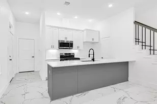 9316 Waller St, Houston, TX 77012 - Photo 5