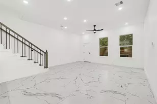 9316 Waller St, Houston, TX 77012 - Photo 3