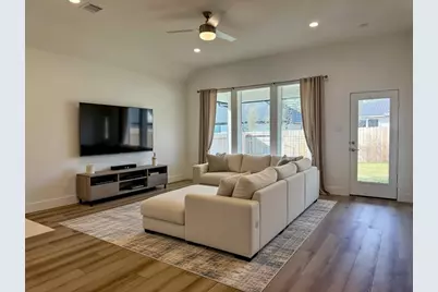 4529 Iguaza Falls Drive, Conroe, TX 77303 - Photo 5