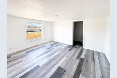 23038 White Hickory, Elmendorf, TX 78112 - Photo 5