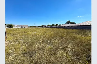 23038 White Hickory, Elmendorf, TX 78112 - Photo 11