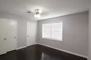 7941 Longridge Dr, Houston, TX 77055 - Photo 9