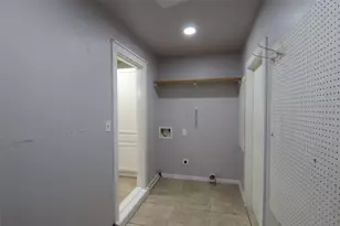 7941 Longridge Dr, Houston, TX 77055 - Photo 17