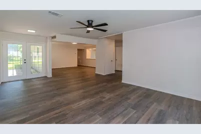 3825 Buckingham Row, Beaumont, TX 77706 - Photo 3