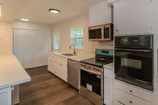 3825 Buckingham Row, Beaumont, TX 77706 - Photo 9
