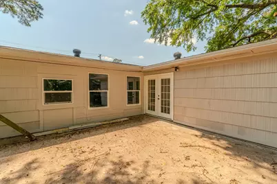 3825 Buckingham Row, Beaumont, TX 77706 - Photo 25