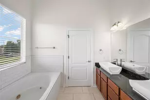 907 McKinney Park Ln, Houston, TX 77003 - Photo 21