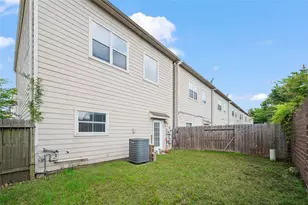907 McKinney Park Ln, Houston, TX 77003 - Photo 33