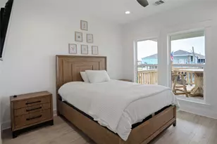 131 South Mae Cir S, Crystal Beach, TX 77650 - Photo 23