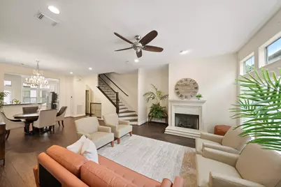 562 Bomar St Street, Houston, TX 77006 - Photo 5