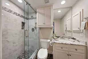 562 Bomar St St, Houston, TX 77006 - Photo 25