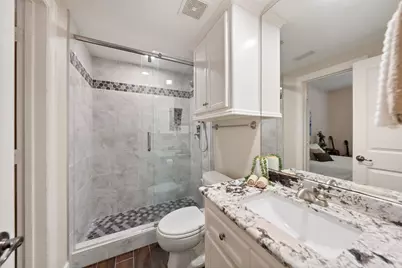 562 Bomar St Street, Houston, TX 77006 - Photo 23
