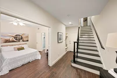 562 Bomar St Street, Houston, TX 77006 - Photo 21