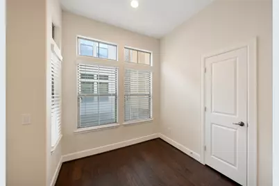 562 Bomar St Street, Houston, TX 77006 - Photo 11