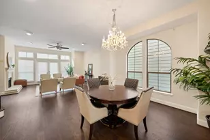 562 Bomar St St, Houston, TX 77006 - Photo 7